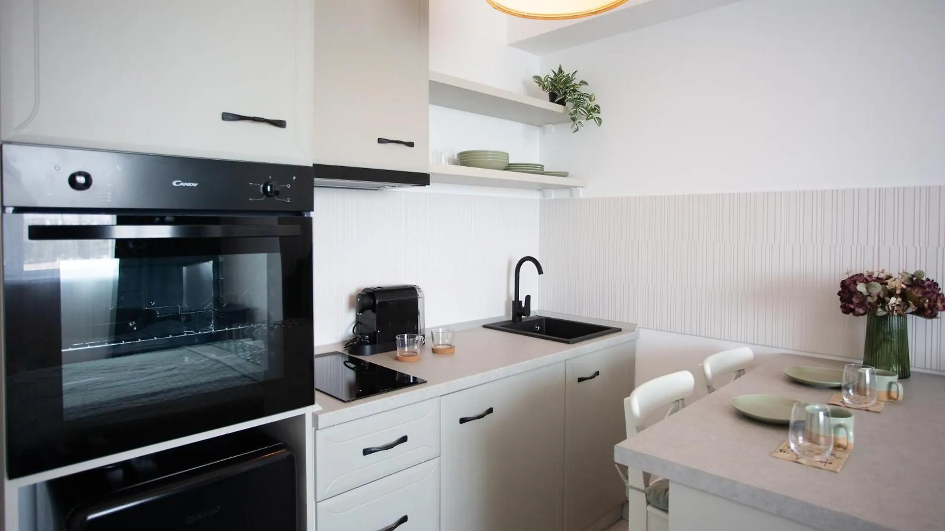 Emerald Studios Bucharest Apartment